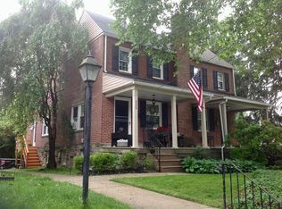 335 Lakeview Ave, Drexel Hill, PA 19026