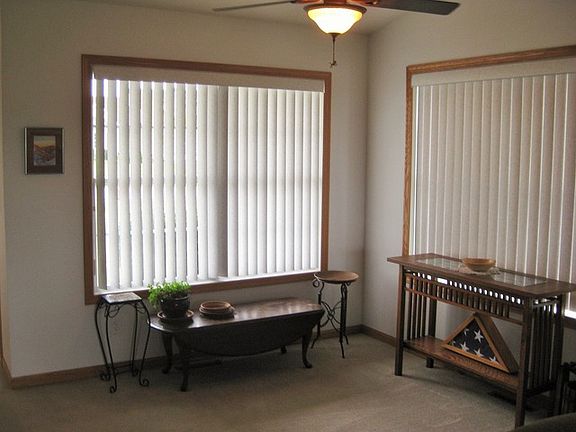 5th image of 507 Prairie Knoll Dr
