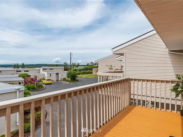 903 NE Lindsay St #301, Coupeville, WA 98239