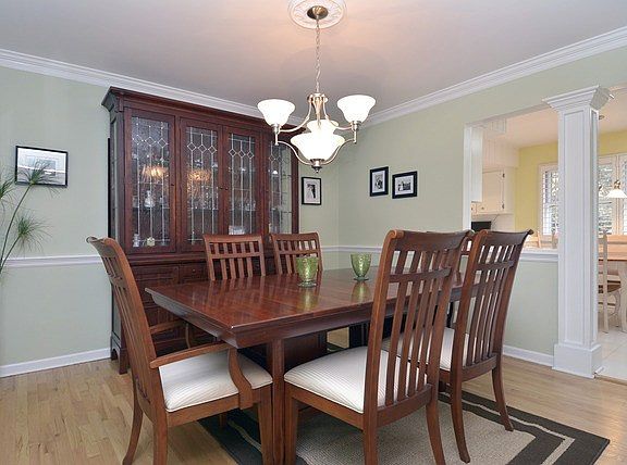 5th image of 1128 N Kennicott Blvd