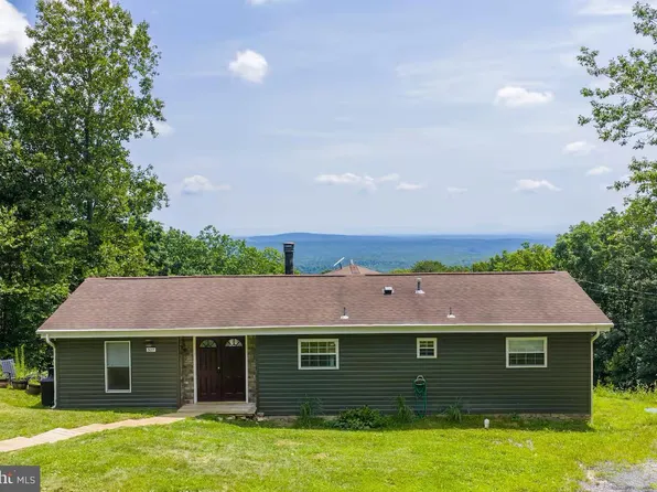 307 Fox Run Ln, Winchester, VA 22602