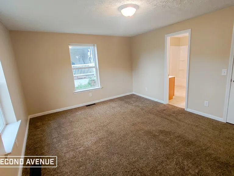 260 W Taylor St — Photo 7