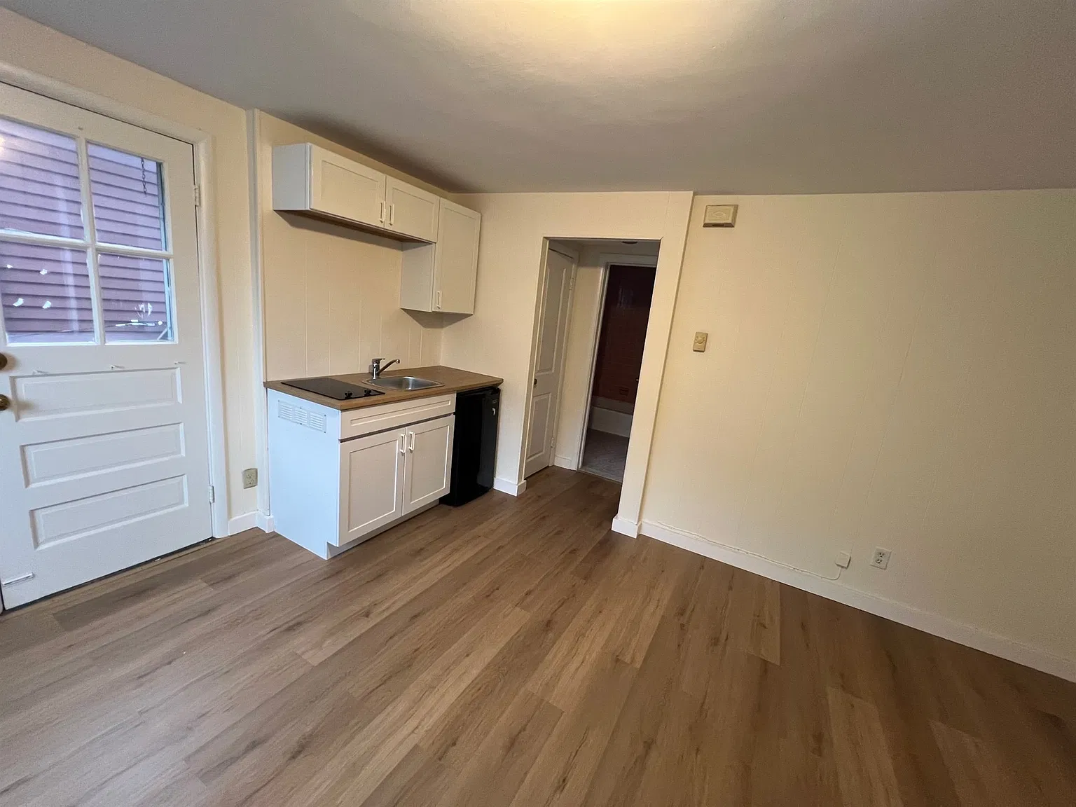 Studio, 450 sqft, $1,850 — Photo 1