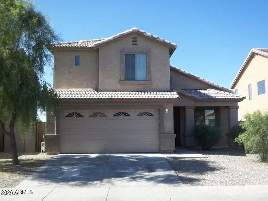 4 bed, 3.0 bath, 2138 sqft, $2,095 — Photo 1