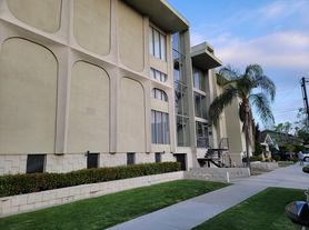 360 Wisconsin Ave, Long Beach, CA