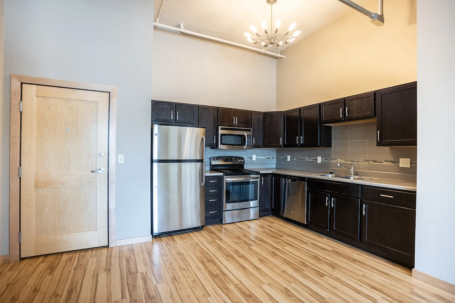 Uptown Exchange Lofts — Photo 4