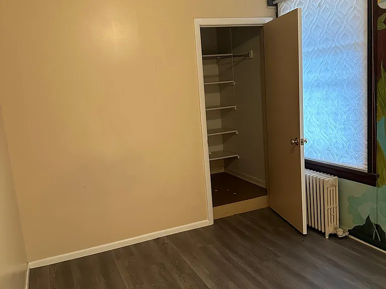 209 Hudson St — Photo 16