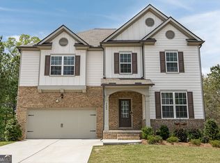 7566 Jennadee Dr, Fairburn, GA 30213