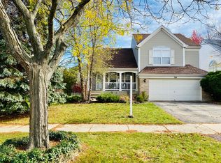 784 Wildflower Cir, Naperville, IL