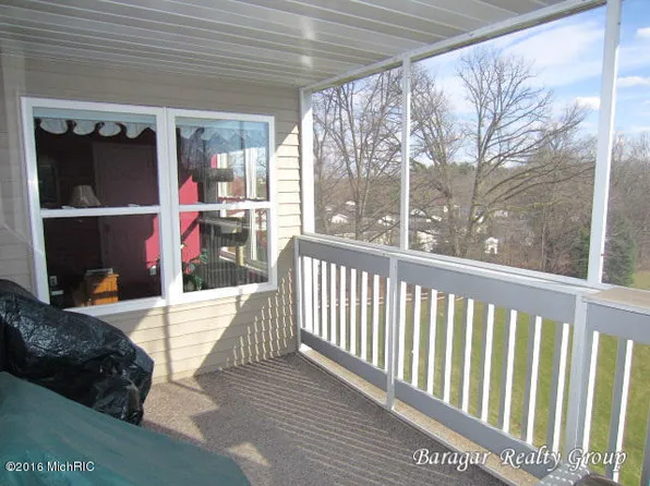 3162 Poplar Creek Dr SE Unit 304, Kentwood, MI 49512