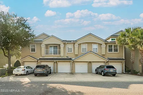7064 Deer Lodge Cir Photo 1