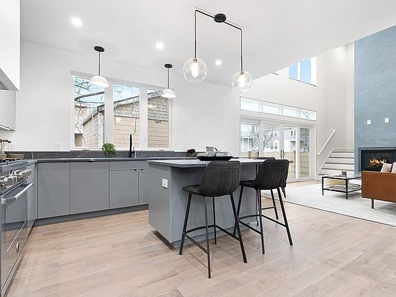 4th image of 20 West St #20