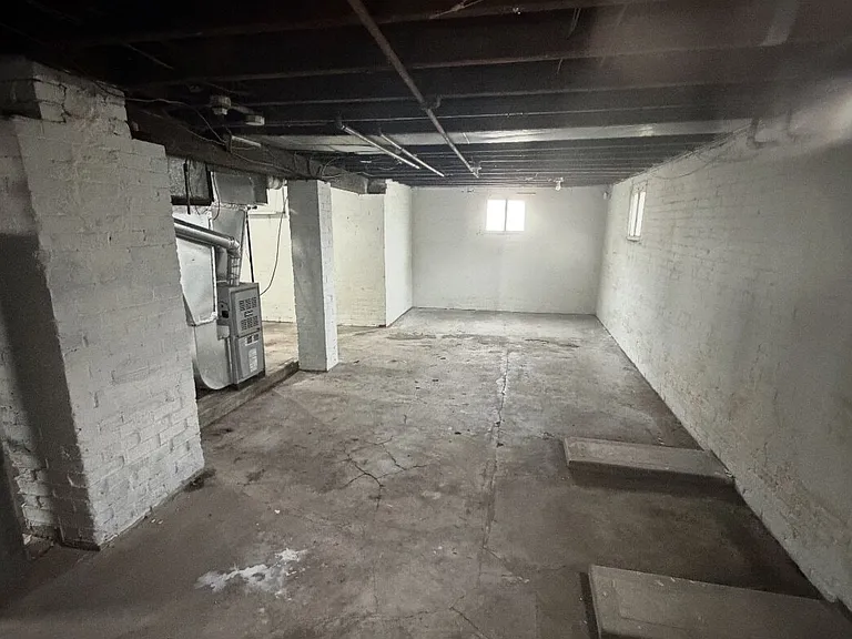 516 N Porter St #1 — Photo 14