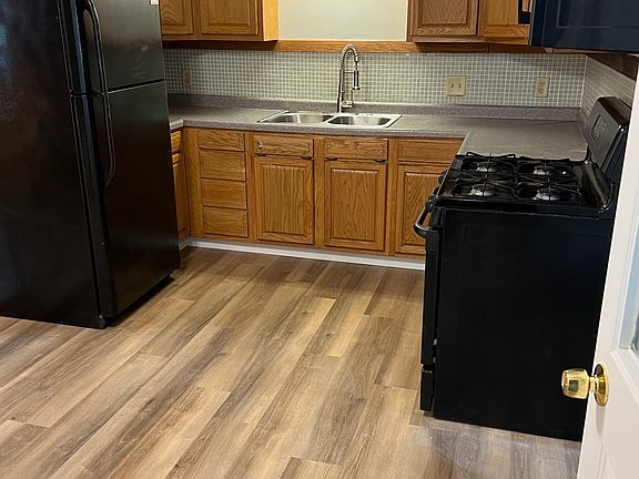 5th image of 919 McCarty St NW #919