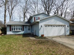 230 Hemlock Dr, Elyria, OH