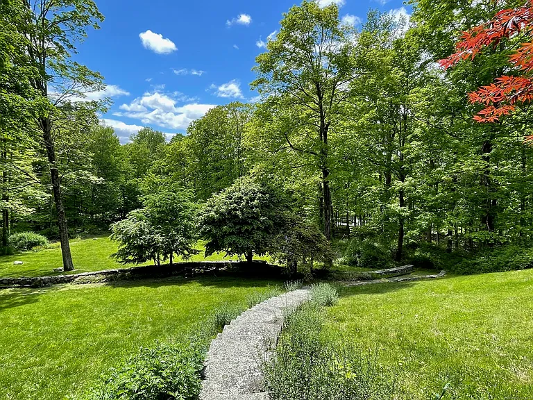 58 Wells Hill Rd — Photo 34