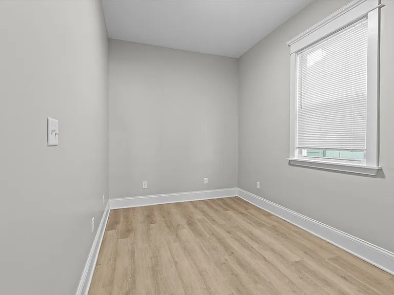 1343 S Preston St — Photo 7