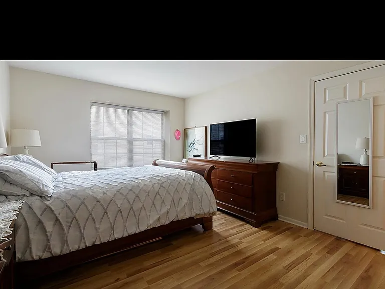6404 Preston Way — Photo 7