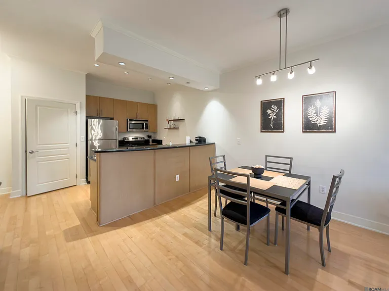 7707 Bluebonnet Blvd #408 — Photo 3