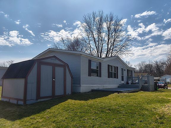 4th image of 135 Hunters Rill