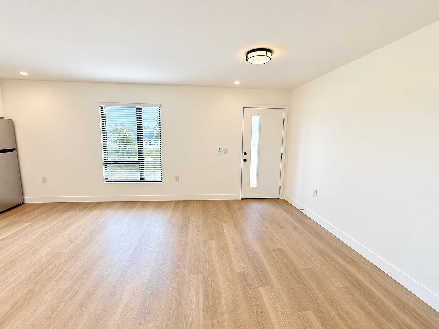 2 bed, 750 sqft, $2,695 — Photo 4