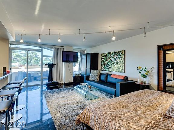 4th image of 3111 Bel Air Dr Unit 204