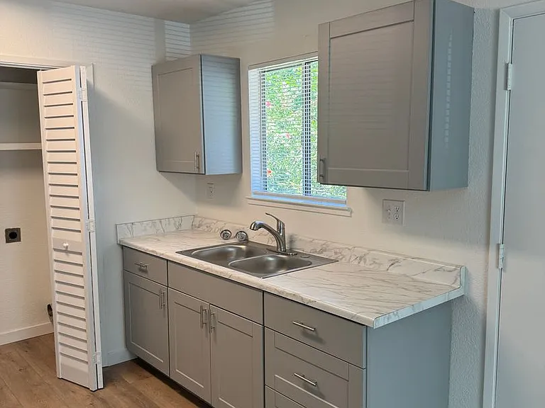 4325 Fort Peck St — Photo 3