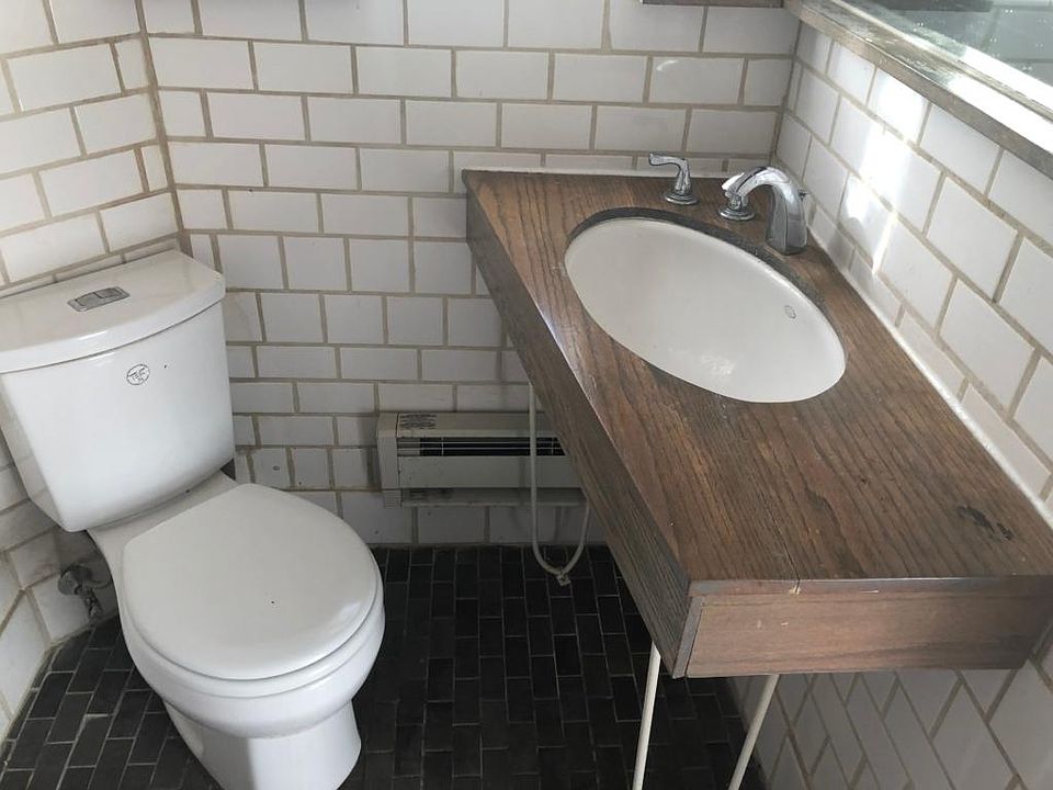 2nd image of 5335 Knox St APT 4