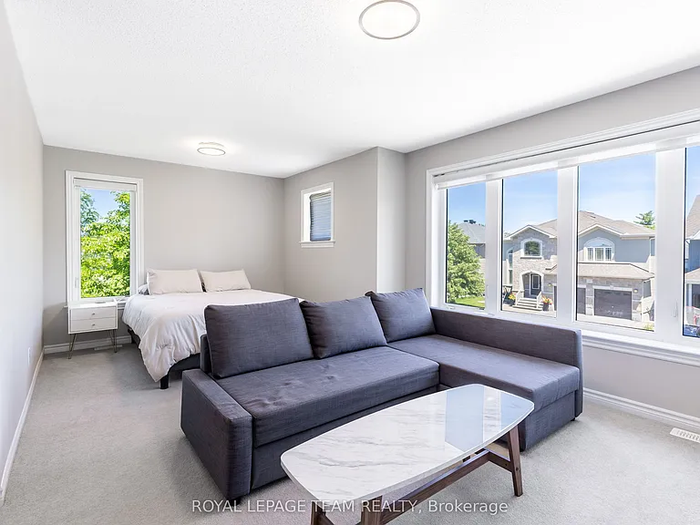 512 Breccia Hts — Photo 32