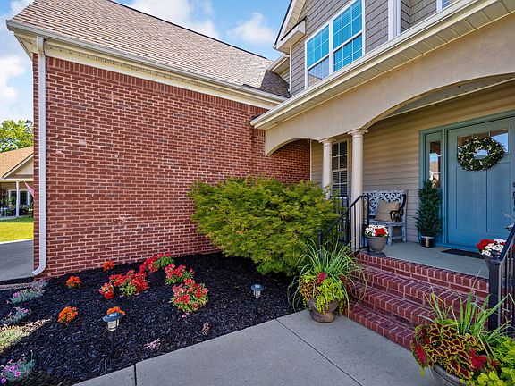 3rd image of 1807 Clear Brook Ct
