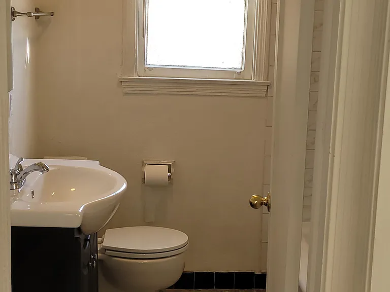 Secondary Bath