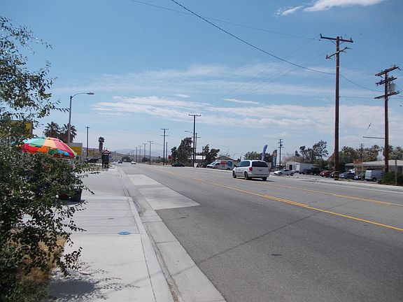 3rd image of Pearblossom Hwy