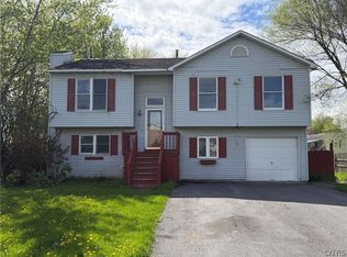 78 Ferndale Ln, Minoa, NY 13116