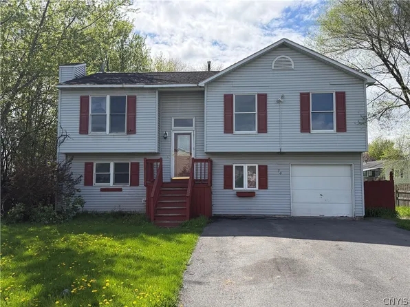 78 Ferndale Ln, Minoa, NY 13116