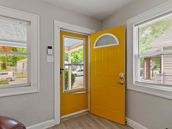 5th image of 4250 Kingsley Dr