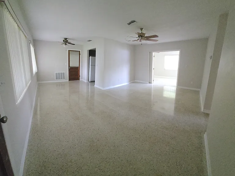 412 Sunset Rd — Photo 13