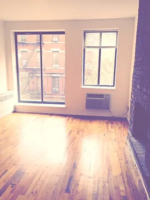 Rented by Property Link Mgmt, LLC | media 23