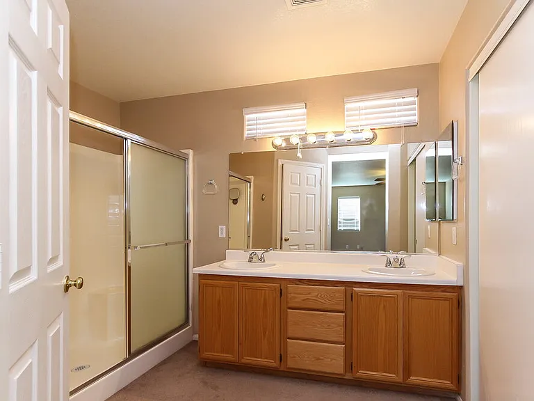 2422 Predera Ave — Photo 6