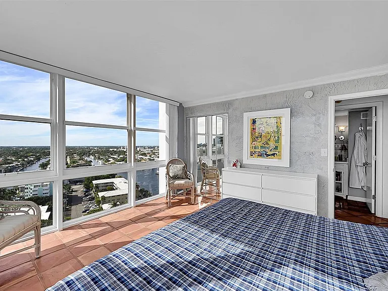 2841 N Ocean Blvd #1801 — Photo 33