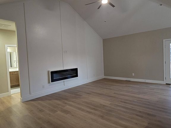 3rd image of 127 E Teakwood Avenue