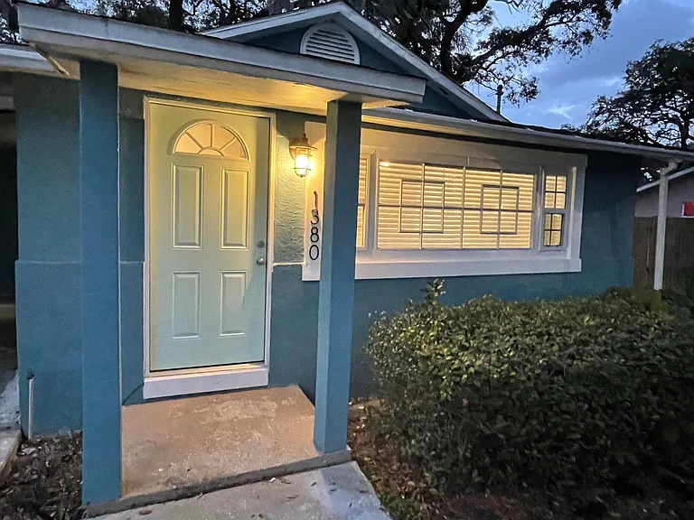 1380 Tioga Ave — Photo 27