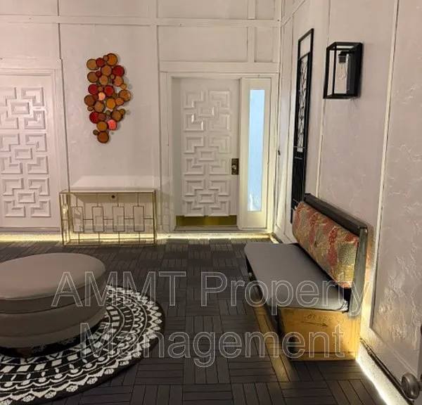 608 S Garnavillo St #2 — Photo 1