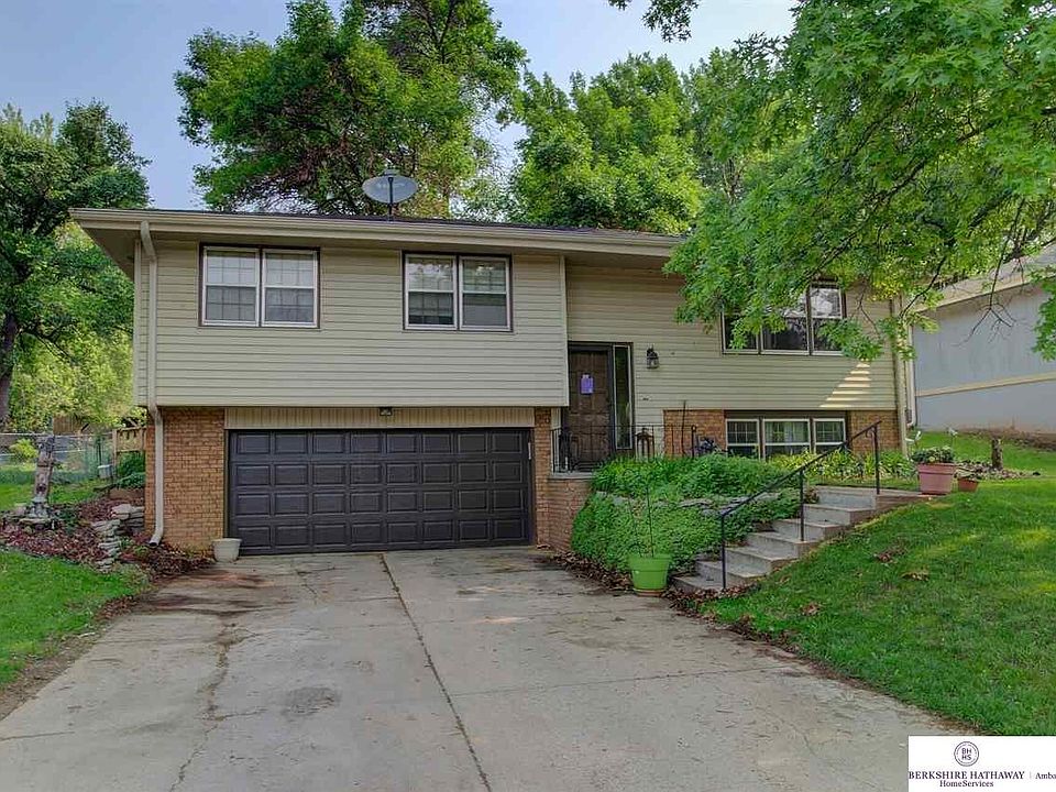 1st image of 11692 Roanoke Blvd