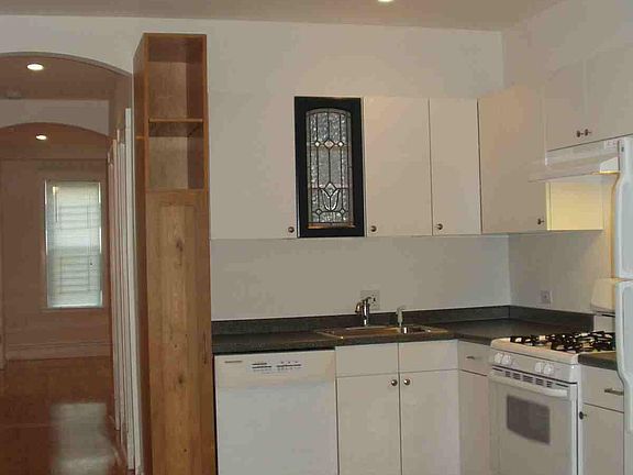 2nd image of 3350 S Lituanica Ave Rear 1