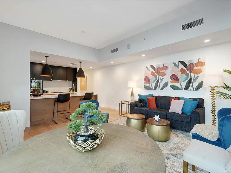 70 Rainey St #1807 — Photo 4