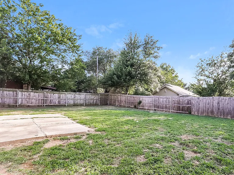 6004 Cool Springs Dr — Photo 15