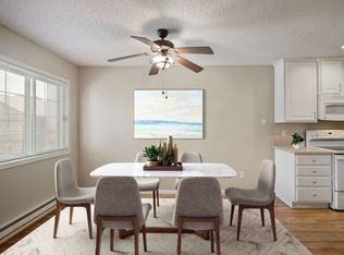Somerset Oaks Apartments and Townhomes, Minneapolis, MN 55426