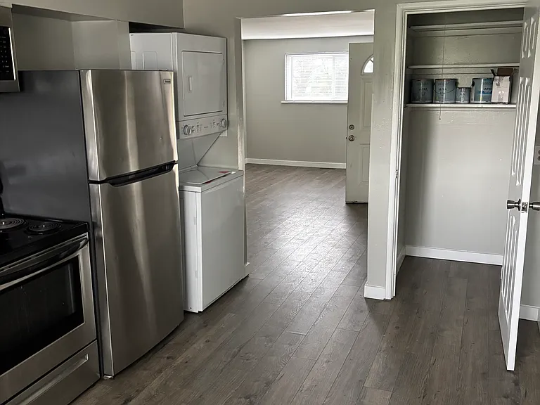 669 Gibbard Ave #B — Photo 3