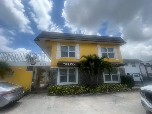 2822 Van Buren St #102 — Photo 19