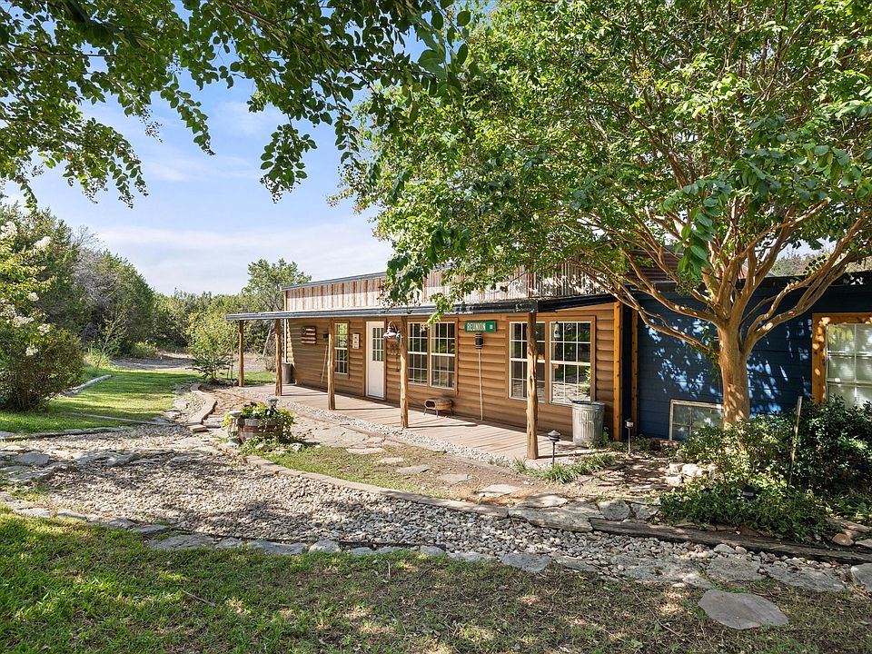 1st image of 1393 Shady Oaks Cir